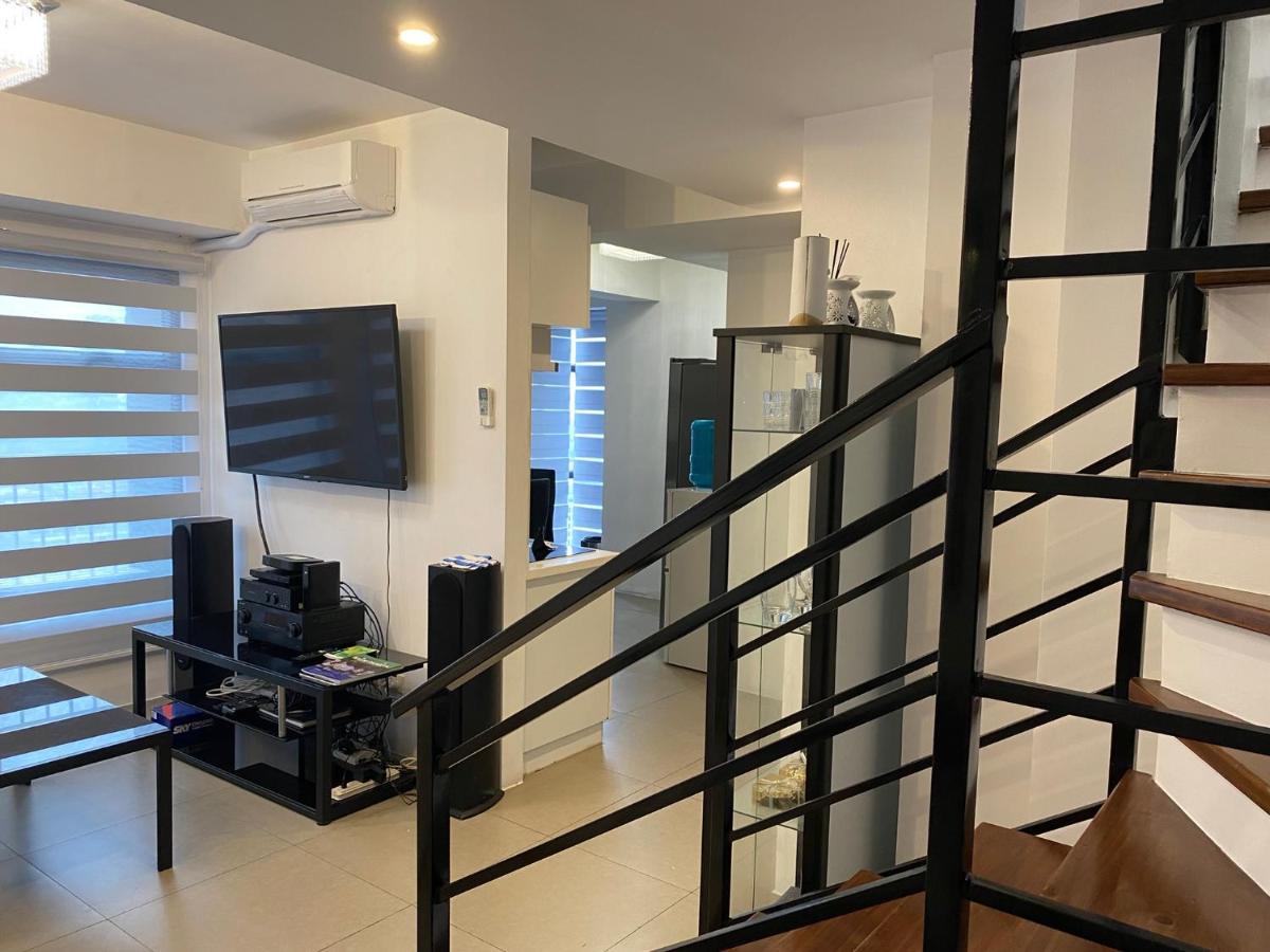 Penthouse Suite At Porto Vita Towers In Cubao Quezon City Манила Екстериор снимка