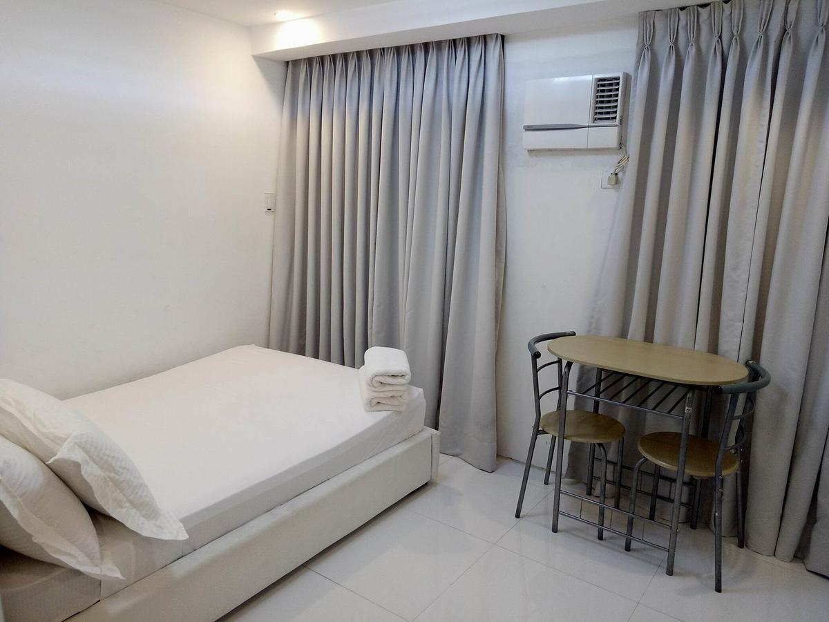 Penthouse Suite At Porto Vita Towers In Cubao Quezon City Манила Екстериор снимка